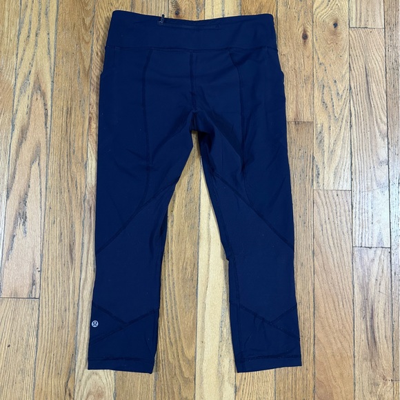Lululemon Pace Rival Crop 22” in Midnight Navy Size 8 - Picture 6 of 6